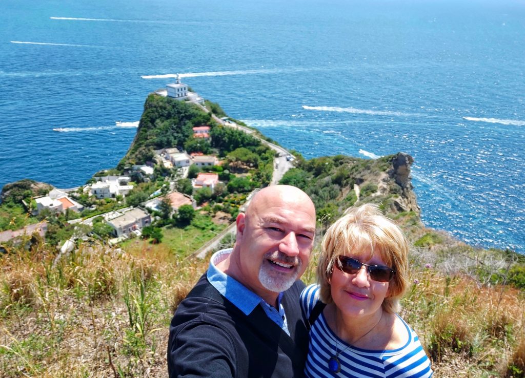 Vista-pi&ugrave;-in-alto-del-Faro