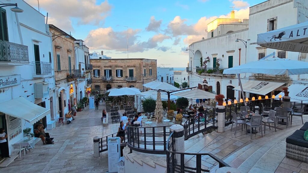 10 Borghi in Italia da visitare 6 10 borghi da visitare in italia: ostuni
