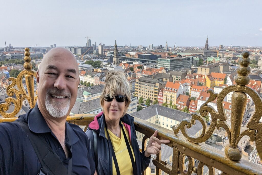 Cosa vedere a Copenaghen in 3 giorni: itinerario e consigli per visitare la capitale danese 15 Panorama di Copenaghen dalla guglia della Chiesa del Nostro Redentore