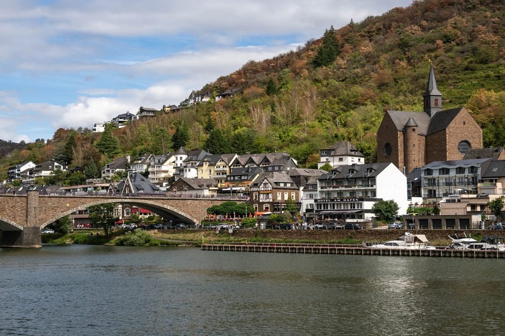 Cochem e le case affacciate lungo la Mosella