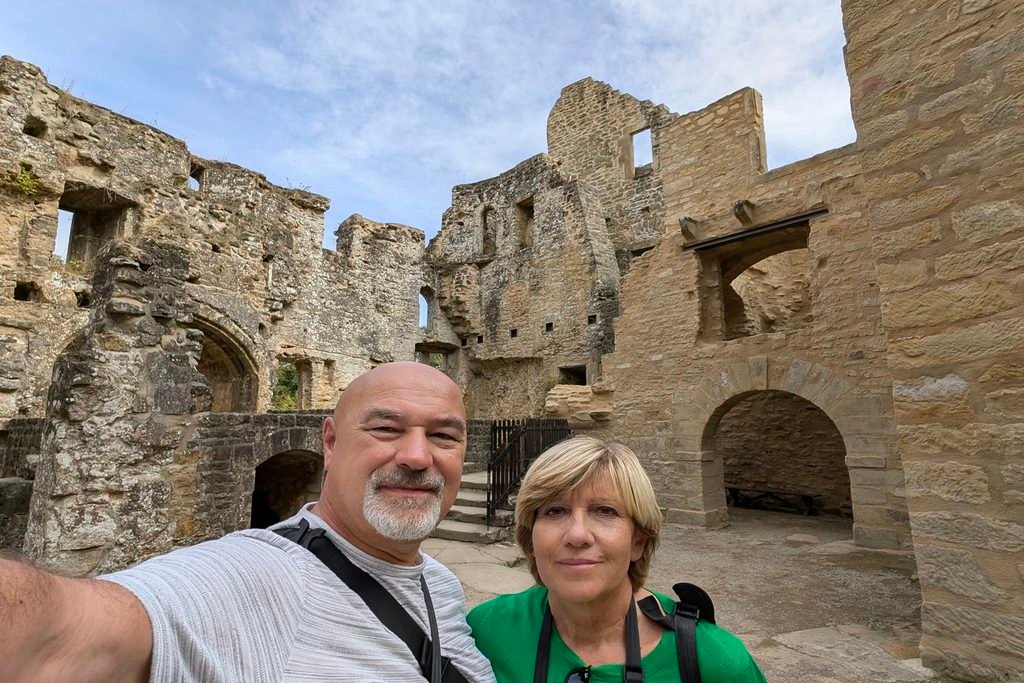 Visita alle rovine del Castello di Beaufort in Lussemburgo